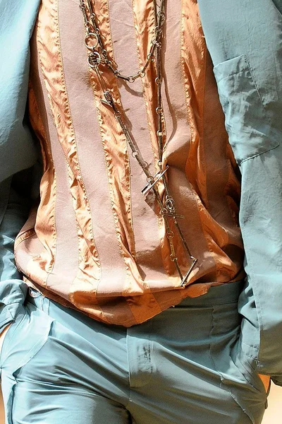 Look 53